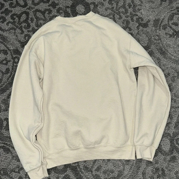 •Mickey’s Christmas Party sweatshirt• - Picture 3 of 5